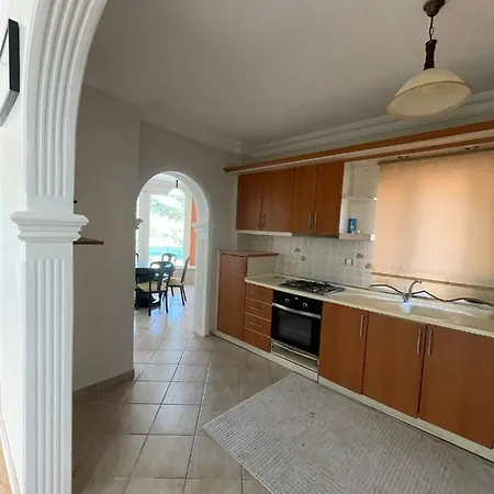 Da 3 1 Salon Muestakil Havuzlu Ve Jakuzili Otel Sapanca